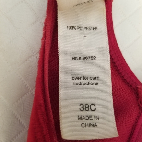 Secret Teeasures Red Velvet Bra Size 38C - Picture 3 of 6